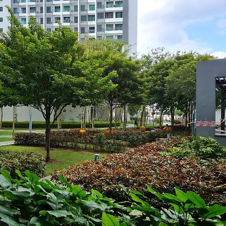 Retreat At Cybersquare Apartment Cyberjaya Exterior photo