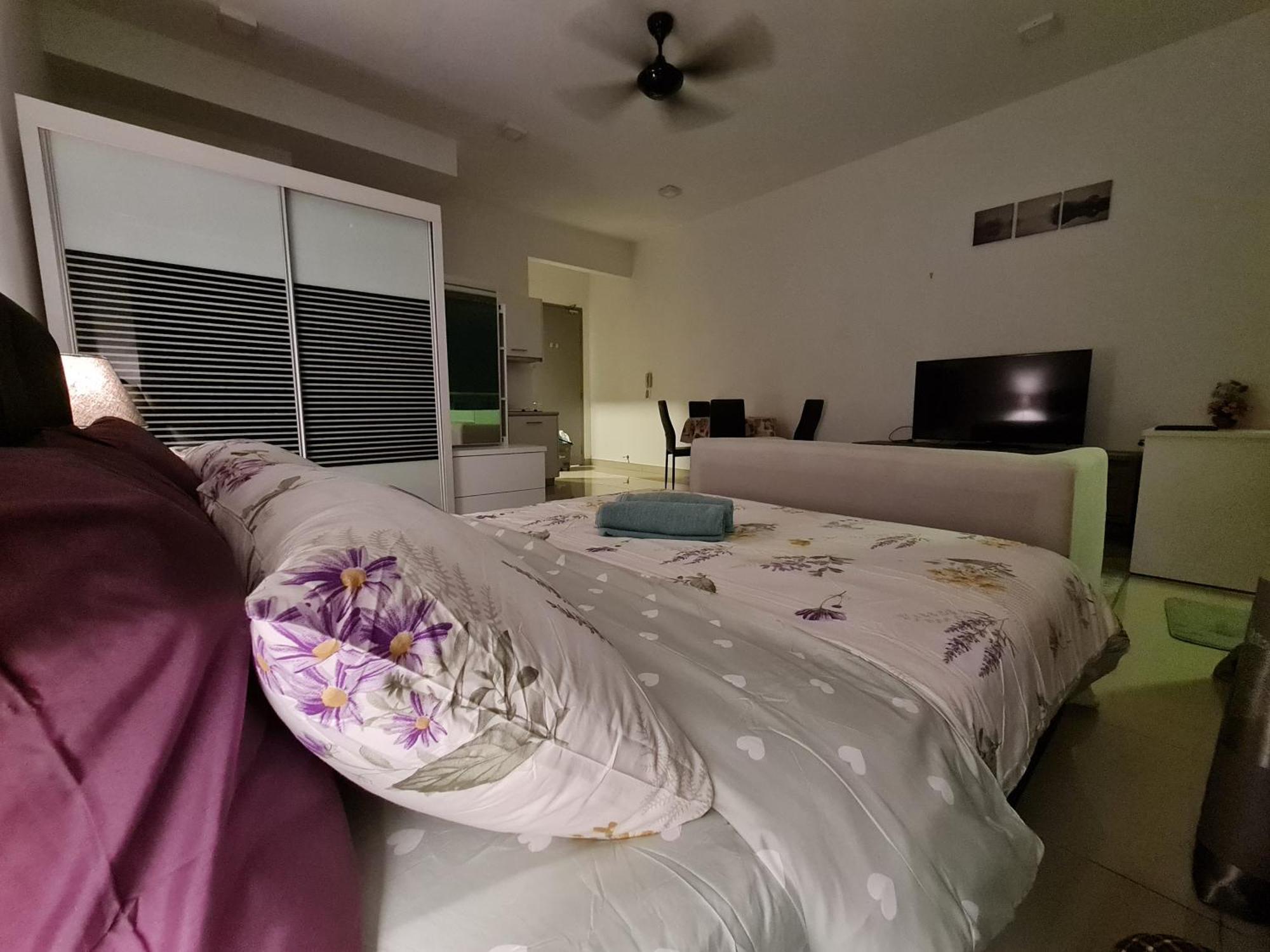 Apartment Retreat At Cybersquare *
