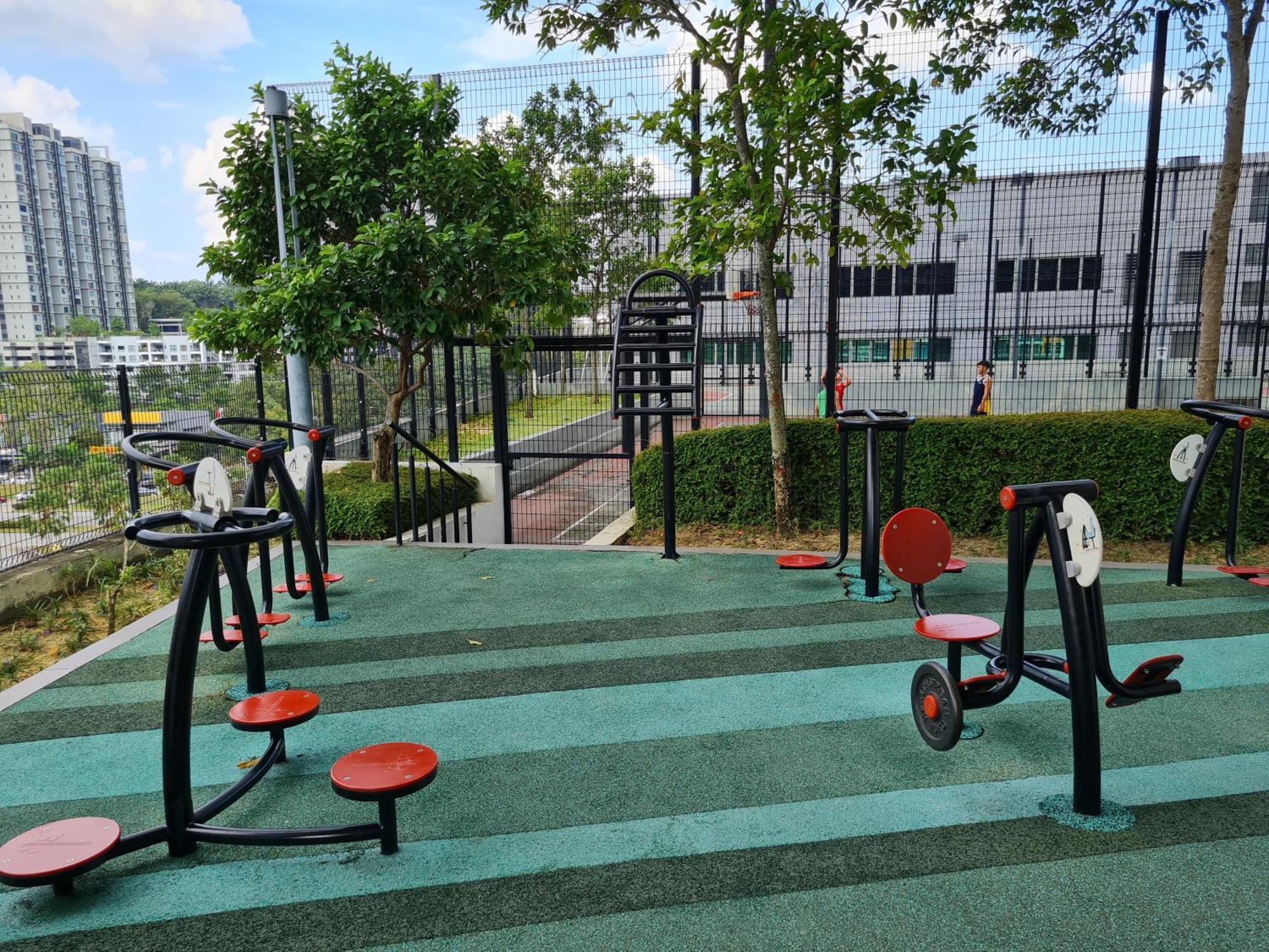 Apartment Retreat At Cybersquare