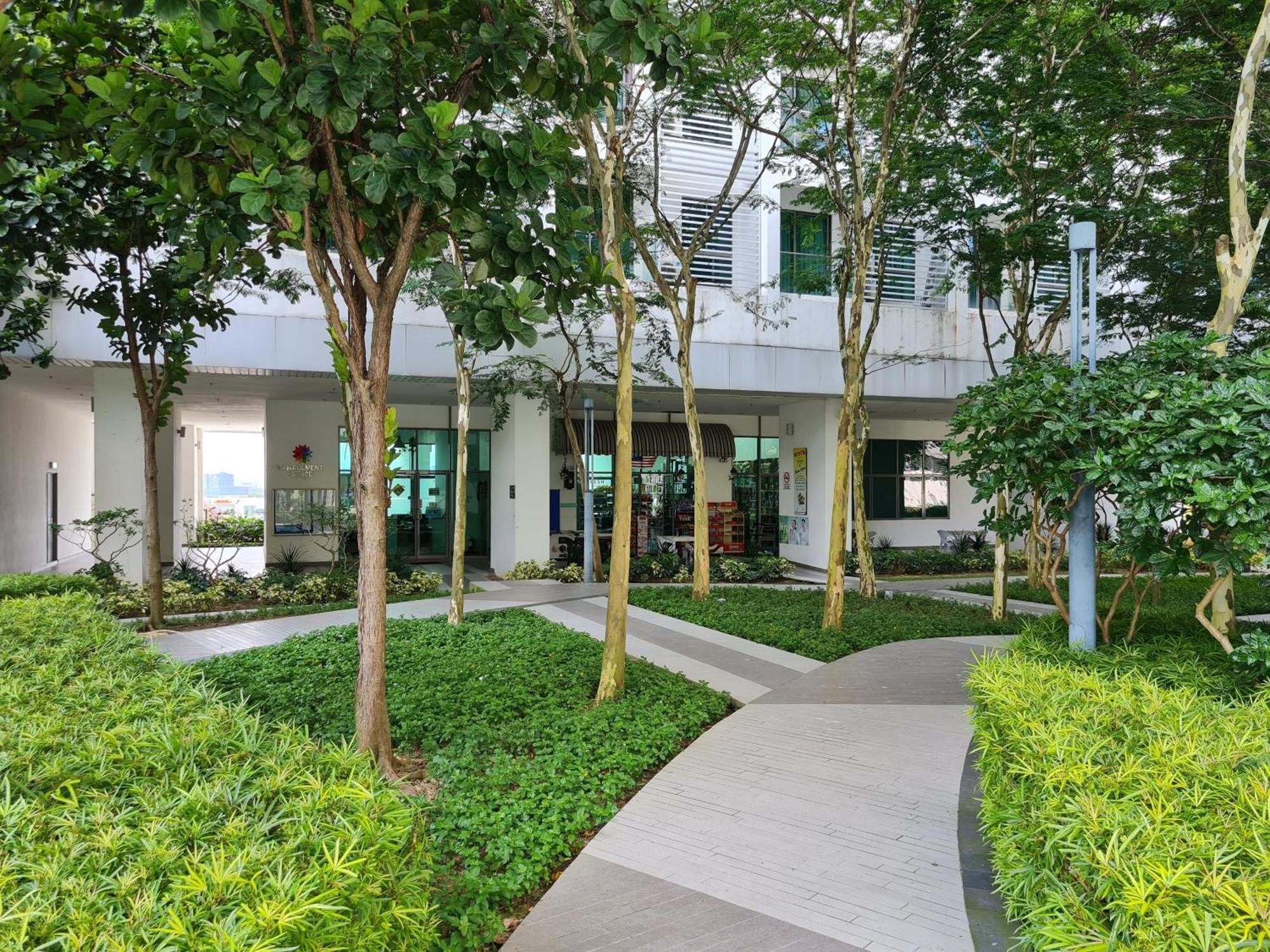 Apartment Retreat At Cybersquare *